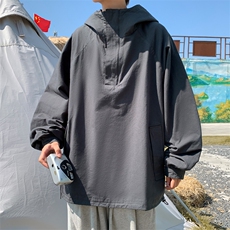 灰色