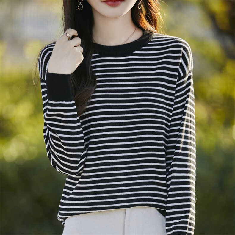 2025秋冬新款圆领条纹针织打底衫毛衣女洋气减龄纯棉内搭长袖上衣，女装针织衫/毛衣，彩羽羊绒