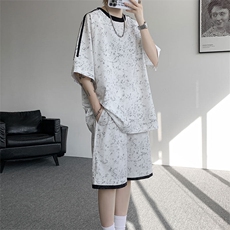 白色