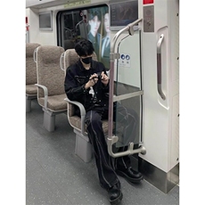 [有货]铆钉毛边牛仔外套痞帅翻领夹克休闲上衣JK205特P58，男装夹克，星座908-1