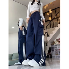 藏青色