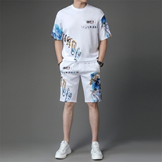 白色