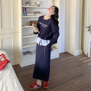 藏青色卫衣套装裙女春2025新款韩版印花长袖上衣A字半身裙两件套图片