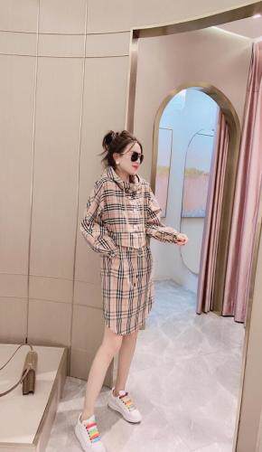 2021春装格子带帽连衣裙，女装连衣裙，莫妮菲