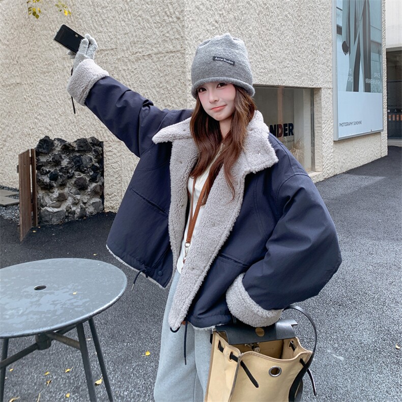 藏青色羊羔毛拼接工装派克服女2025年冬季新款小个子休闲加厚棉服图片