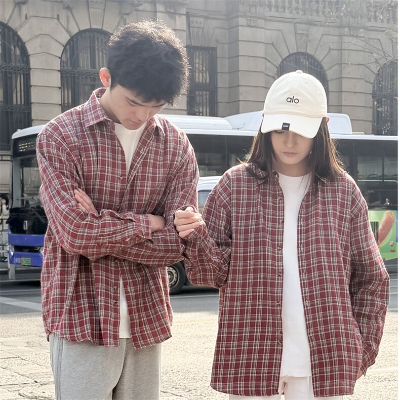 春季新款现货（跨境电商）格子男女情侣款潮流宽松格纹衬衣图片