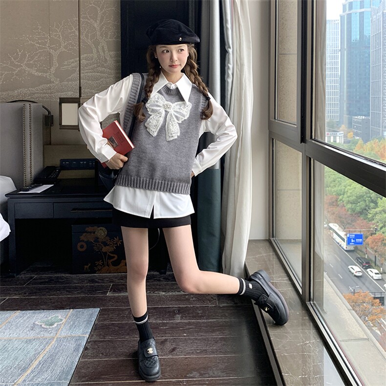 灰色蝴蝶结针织马甲套装2025新款女春季学院风气质衬衫马夹两件套,女装马甲,维壹