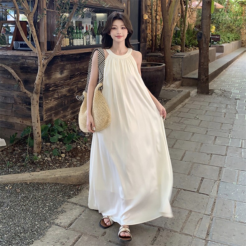 白色露肩挂脖连衣裙女度假风2025夏季新款法式气质女神范绝美长裙,女装连衣裙,2C232