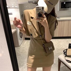 腰部镂空Polo连衣裙 新款上新图片