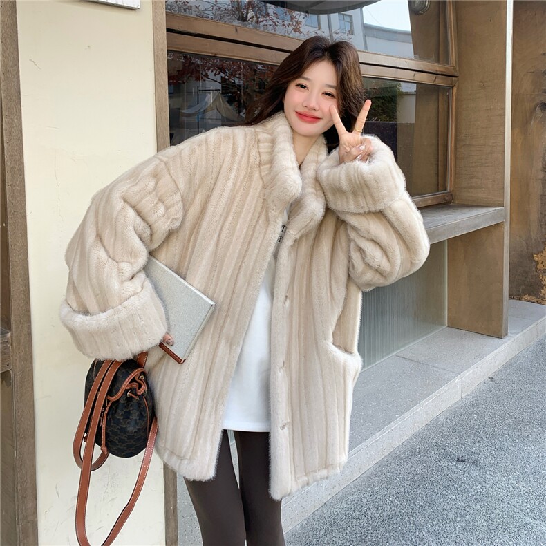 杏色慵懒风仿水貂毛立领外套女2025冬新款高级感保暖厚实皮毛一体,女装皮草,2C159