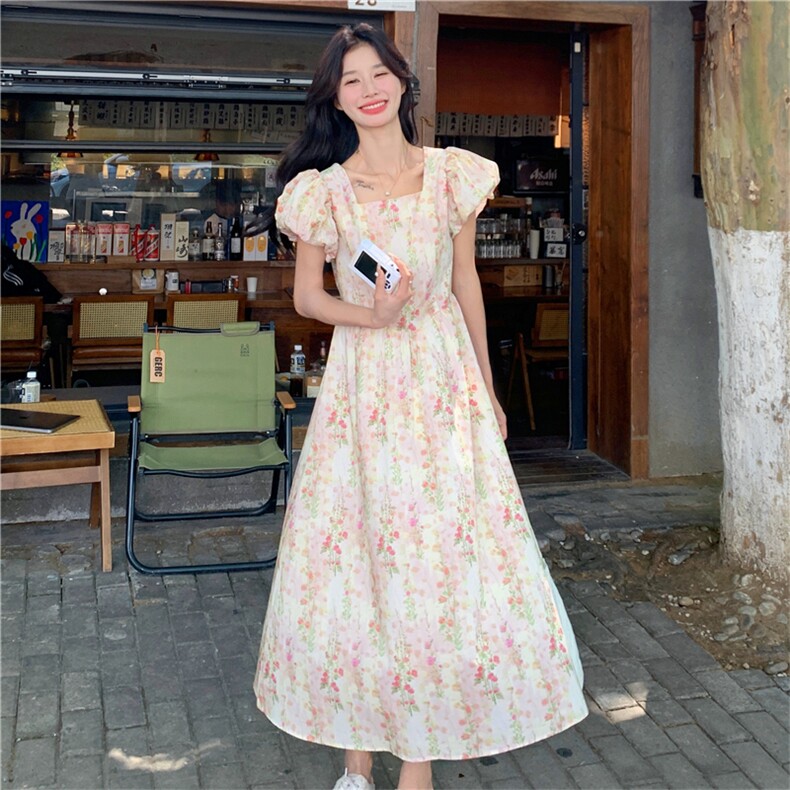 法式碎花方领连衣裙女2024夏季新款小个子茶歇超好看高级感长裙子,女装连衣裙,2C118