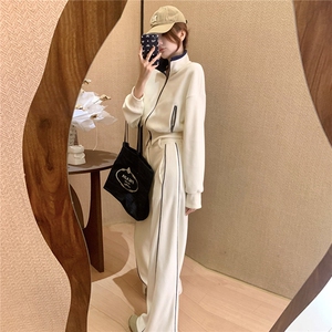 韩版休闲运动套装女春季新款高级感显瘦立领卫衣时尚阔腿裤两件套图片