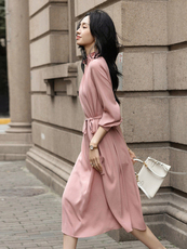 2025秋季新款通勤温柔中长款荷叶边领长裙气质风连衣裙女，女装连衣裙，梦白服饰厂