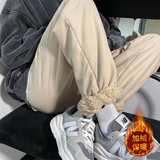 卡其色