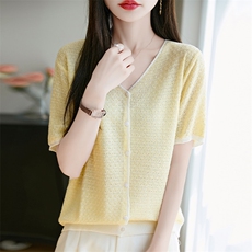 夏季v领精纺羊毛针织开衫女短袖撞色提花宽松显瘦半袖打底衫甜美，女装T恤，羿纯羊绒高端店