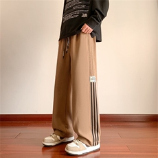 卡其色