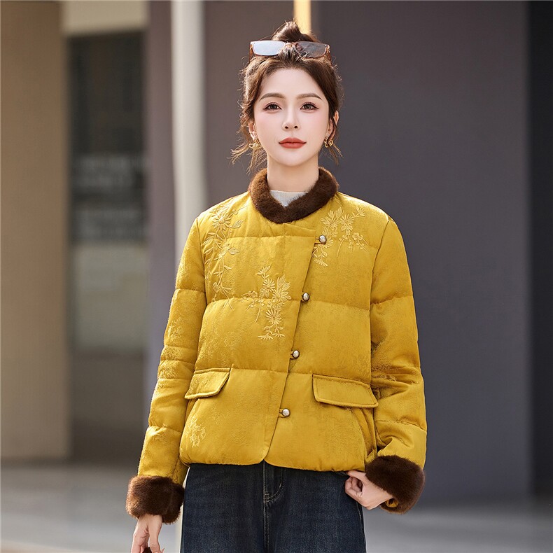 2025新款小清新优雅风羽绒服女冬季白鸭绒加厚保暖外套,女装羽绒服,悠米