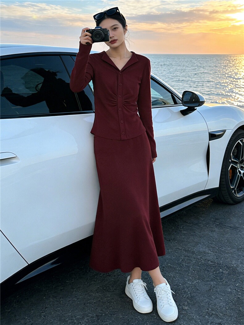 欧货休闲时尚套装裙女春款设计感修身褶皱长袖上衣半身长裙两件套,女装套装/套裙,江南