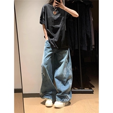 蓝色