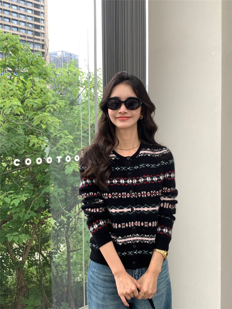 圆领针织开衫女修身毛衣秋冬短款长袖上衣外套女,针织衫/毛衣,玛卡隆羊绒