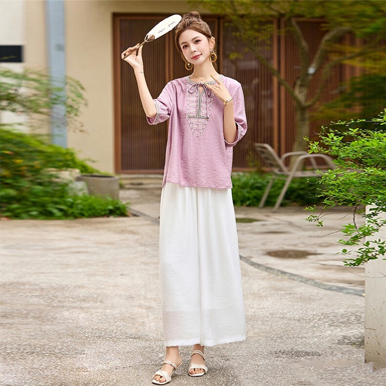 现货！2025夏季新款刺绣套装女时尚休闲气质宽松两件套套装,女装套装/套裙,魅影