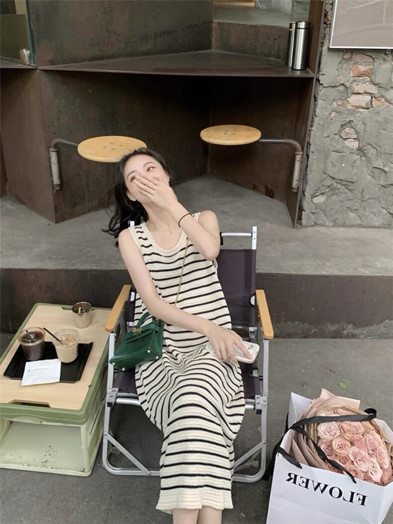 条纹针织连衣裙宽松无袖吊带裙小个子开叉打底背心裙,女装T恤,织己羊绒