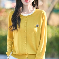 2025年夏季长袖常规开衫圆领落肩袖胸前小花针织开衫，女装针织衫/毛衣，暖圣羊羊绒