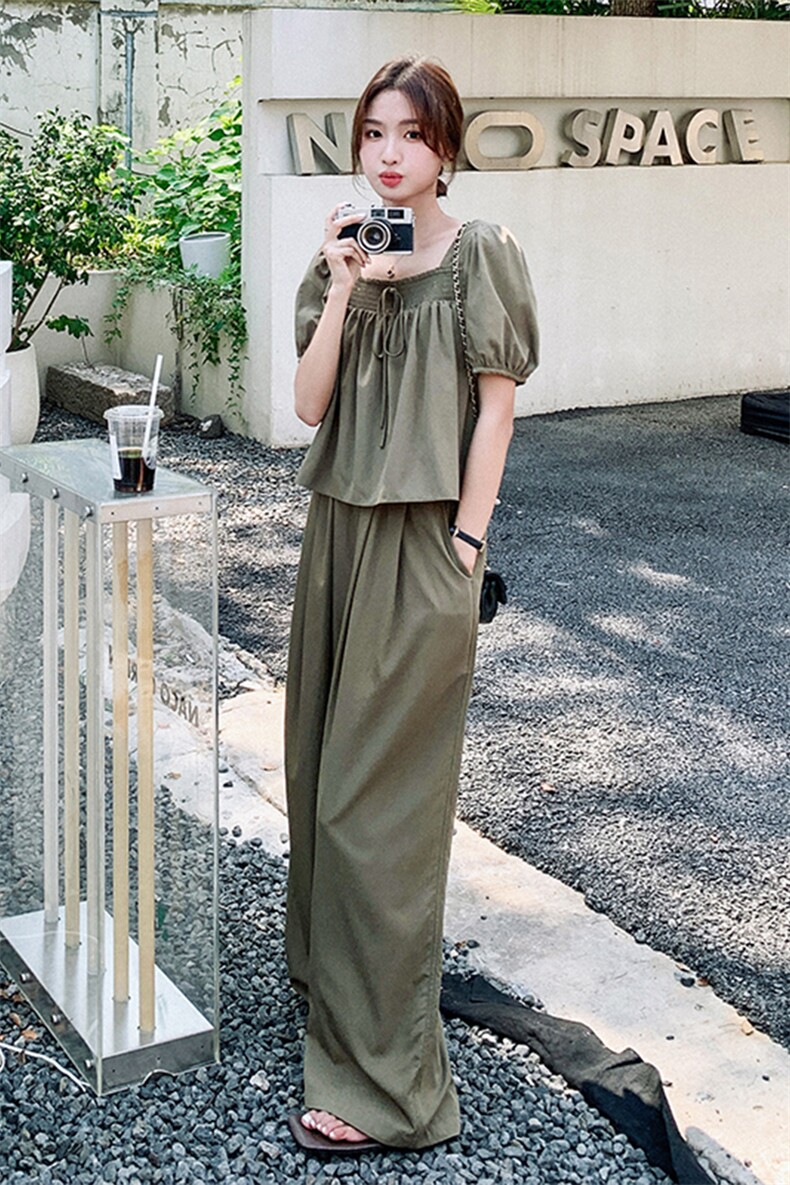慵懒风纯色休闲套装女夏新款法式短袖方领上衣阔腿长裤两件套,女装套装/套裙,2C159