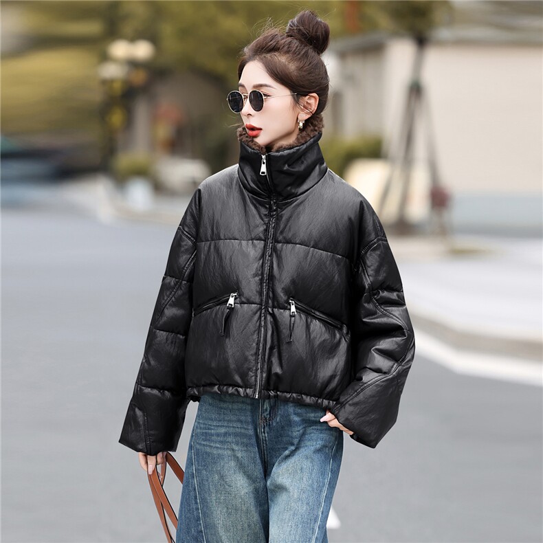 高端柔软蛋白皮白鸭绒羽绒服女仿羊羔毛大翻领皮衣2025冬新款,女装羽绒服,意芙