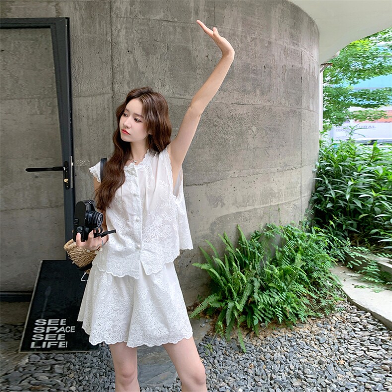 蕾丝边无袖马甲短裤套装女夏2025新款减龄轻熟小众不撞款两件套,女装套装/套裙,2D076