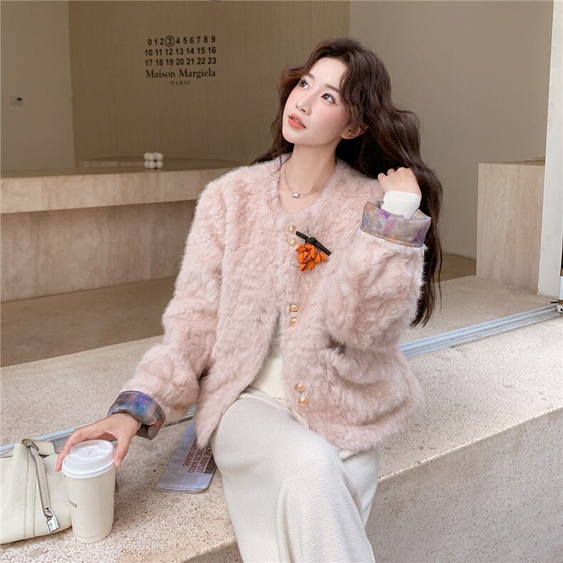 8678粉色轻风两穿羊羔毛小香风外套8678-P200-K288,女装短外套,2C232