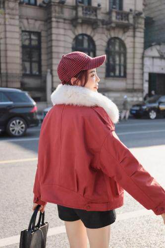 2021冬款新款大狐狸毛领双口袋设计短款派克服,女装,红雀纺