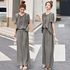 2025年夏季新款竖条纹压花肌理慵懒立领无袖衫上衣阔腿裤时尚，女装连体裤，魅丽静蓝