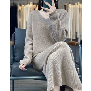 慵懒风套装女新款潮宽松显瘦V领羊毛衫配裙子两件套包臀裙套装图片