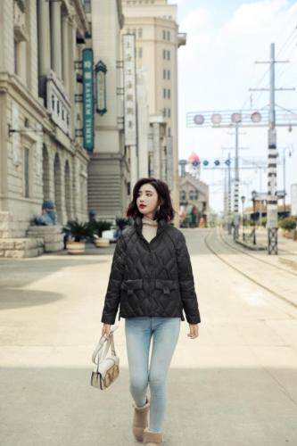 轻薄羽绒服，女装羽绒服，卡西姆