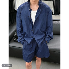 蓝色