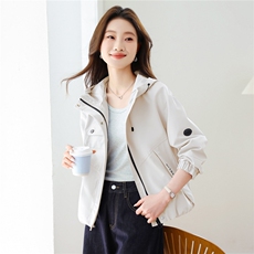 现货！现货！2026春装新款时尚宽松休闲短款外套女，女装短外套，以桐