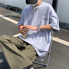 浅灰色