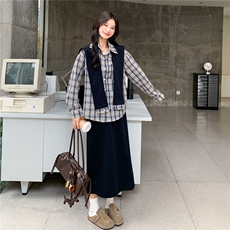 复古文艺风穿搭格子衬衫套装女春秋2025新款超火好看半身裙两件套，女装套装/套裙，2C133