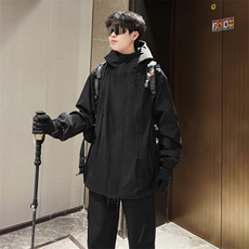 黑色