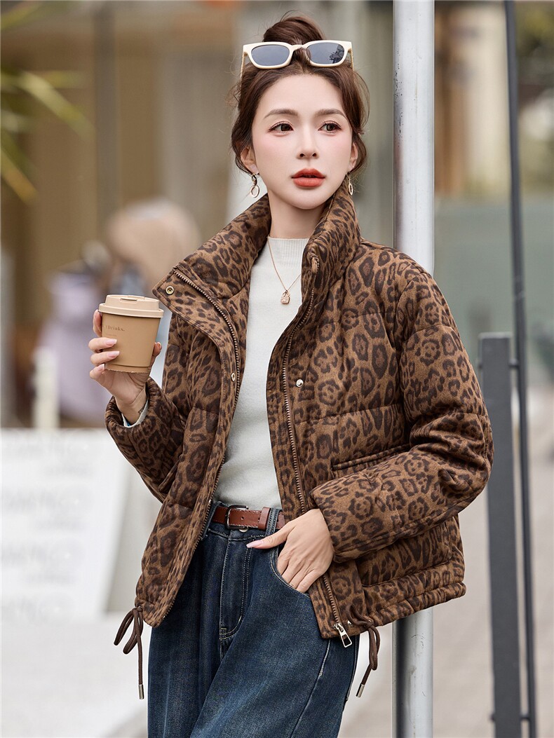 豹纹羽绒服女2025秋冬新款短款小个子韩版显瘦超好看立领加厚外套,女装羽绒服,拾衣