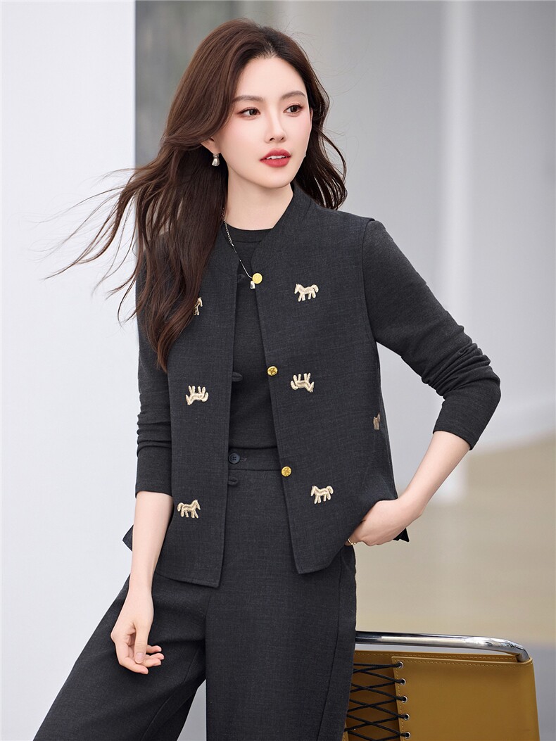 2026春季新款简约时尚休闲三件套,女装套装/套裙,美沁