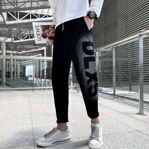 字母印花休闲裤男韩版潮流抖音网红同款修身束脚牛仔裤L706-P65，男装牛仔裤，电商A327