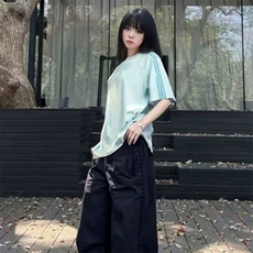 抖音得物品质二开240克宽松纯棉美式潮牌印花三条杠中性风短袖T恤，男装T恤，电商A486