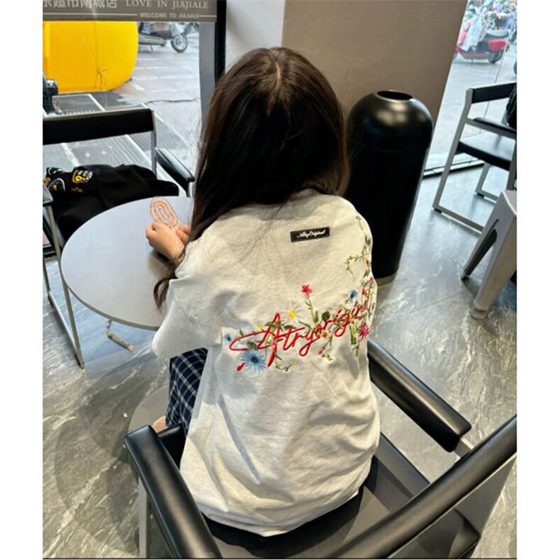 万针全刺绣工艺抖音得物高品质260克重磅纯棉双纱美式高街短袖T恤图片