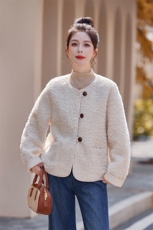 2024秋冬新款百搭圆领环保皮毛加厚长款毛绒一体外套，女装羊羔毛/颗粒绒，瑶迪依秀