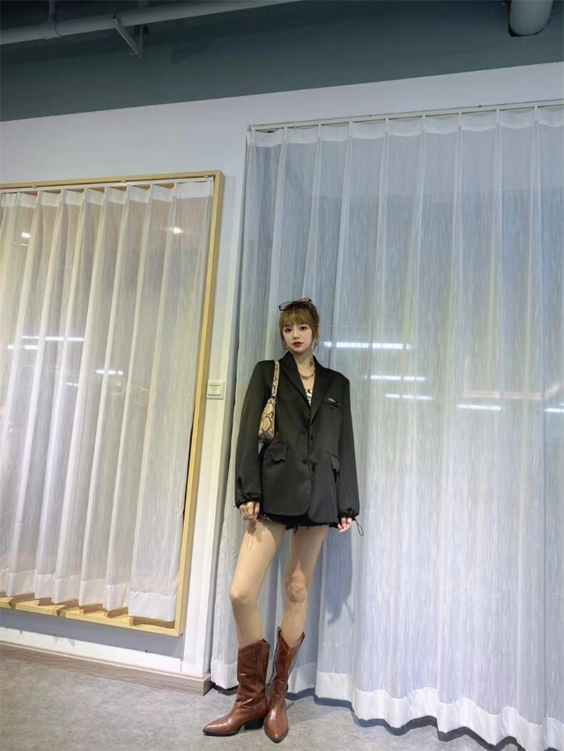 现货秋装新款小西装外套，女装西装，艾涵o