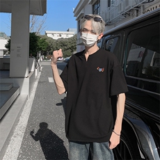 黑色