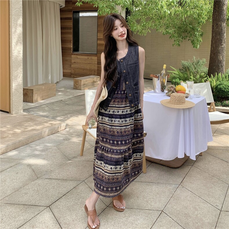 高级感牛仔马甲套装女夏新款洋气显瘦减龄超好看吊带连衣裙两件套,女装套装/套裙,2C201