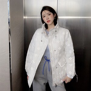 2021年新羽绒服女冬白鸭绒反光短款设计感印花小个子学生外套图片